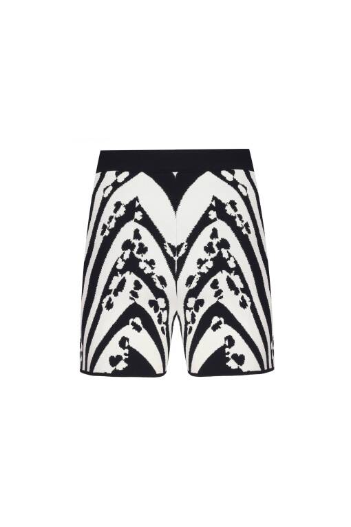 Black and White Patterned Shorts - 5