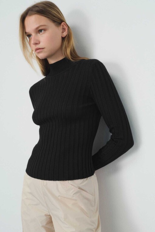 Black Half Turtleneck Slim Fit Knit Women's Sweater 