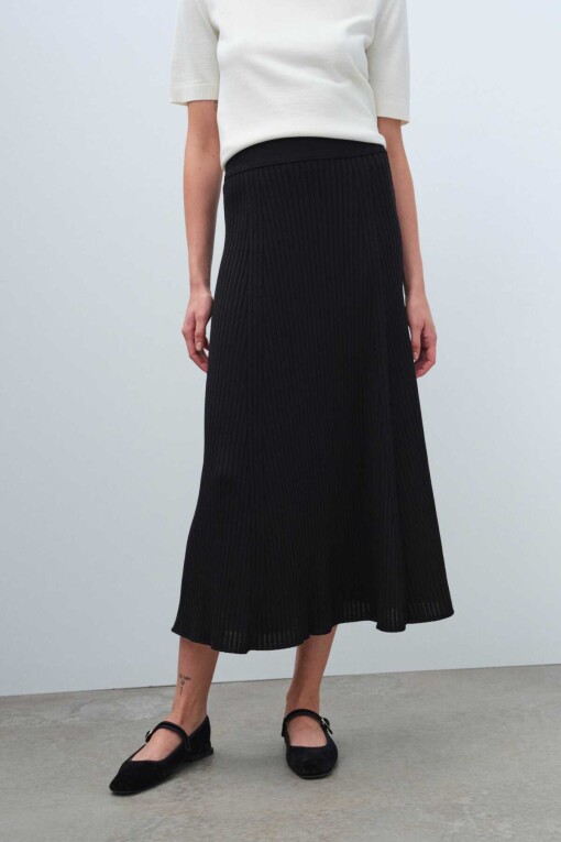 Black Knitwear Skirt - 2