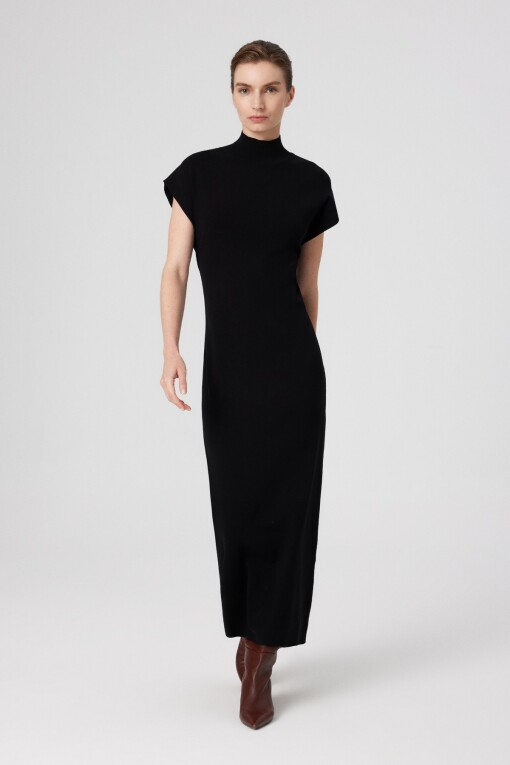 Black Padded Turtleneck Long Dress 