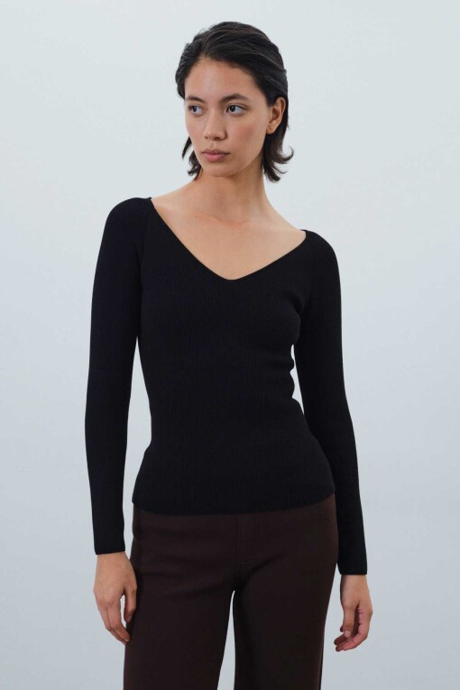 Black Wide V Neck Knit Women’s Sweater 