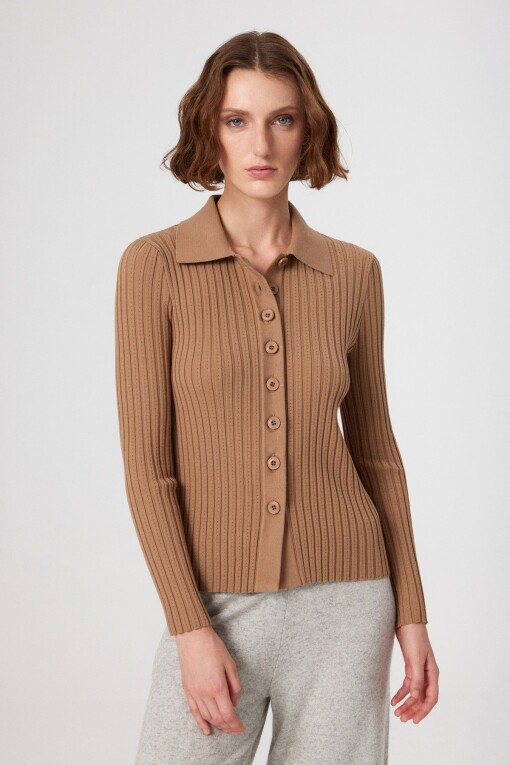 Caramel Ribbed Buttoned Women's Cardigan 