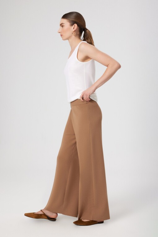 Caramel Ribbed Stitched Wide-Leg Women's Pants 