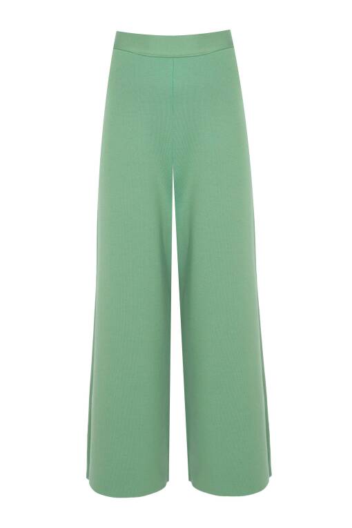 Crop Pants in Green - 4