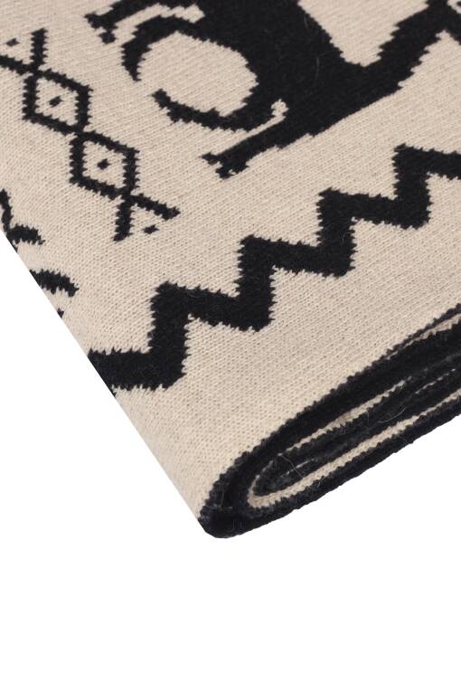 Ethnic Pattern Blanket in Stone Color - 2