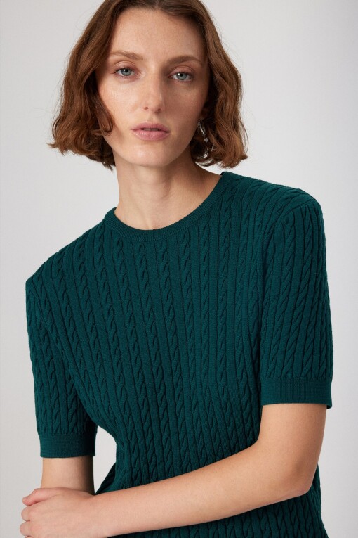 Green Cable Knit Short Sleeve Women's Sweater 