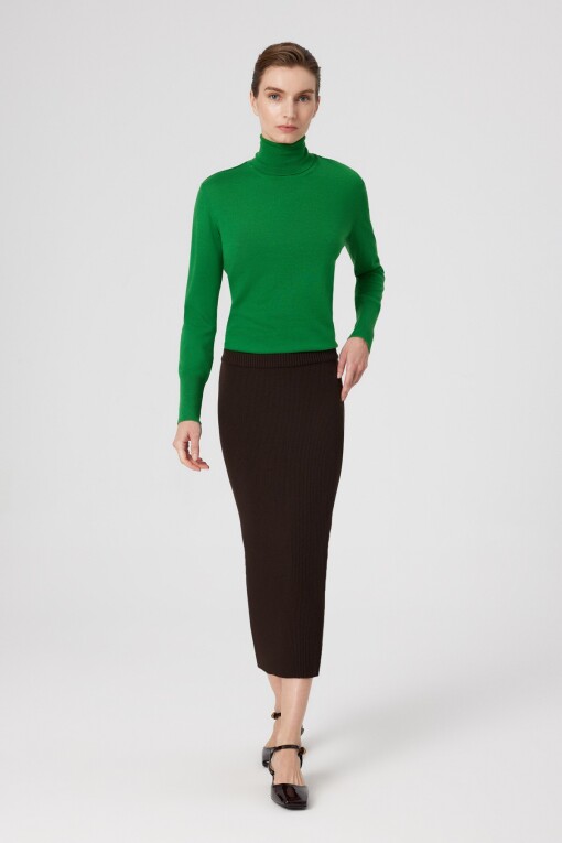 Green Turtleneck Long Sleeve Women's Sweater 