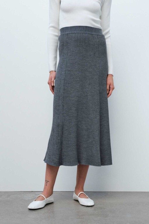 Grey Knitwear Skirt - 2
