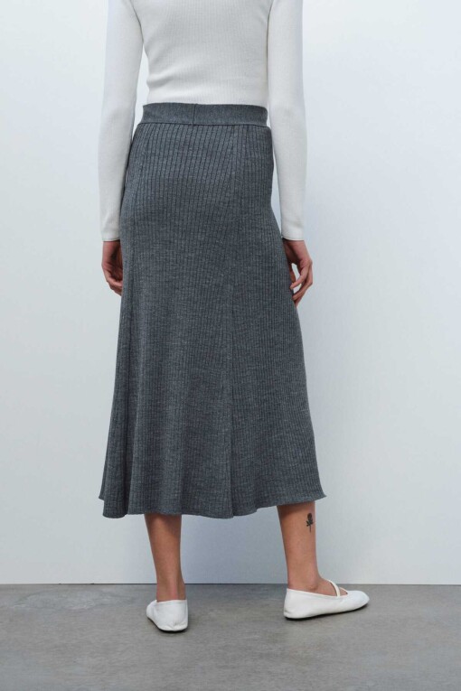 Grey Knitwear Skirt - 3
