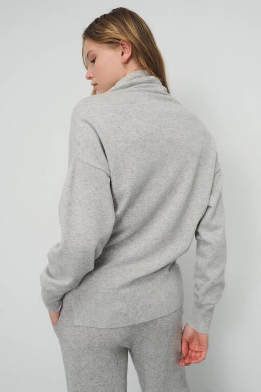 Grey Turtleneck Sweater - 3