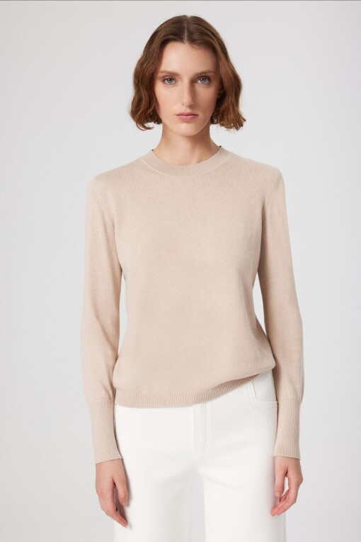 Light Beige Crew Neck Basic Women's Sweater 