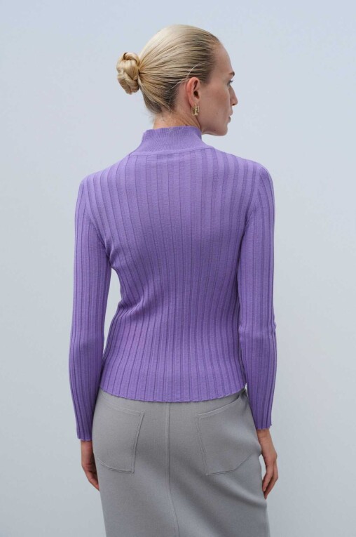 Lilac Pullover with Half Turtleneck - 2