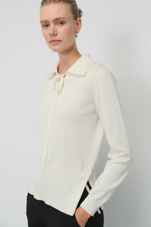 Ecru Front-Tied Polo Collar Women's Sweater 