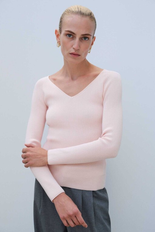 Light Pink V-Neck Women's Sweater 