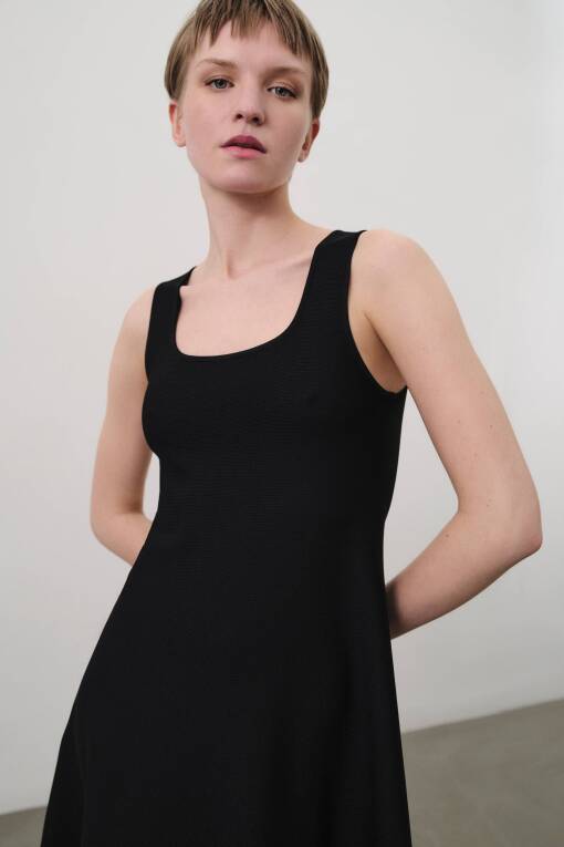 Black Knitwear Dress with Thick Straps - 4