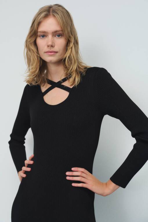 Black Long Knitwear Dress with Collar Detail - 2