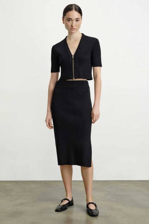 Black Midi Skirt with Slit Detail - 1