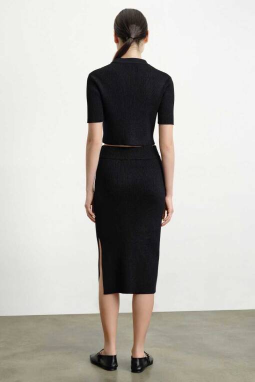 Black Midi Skirt with Slit Detail - 2