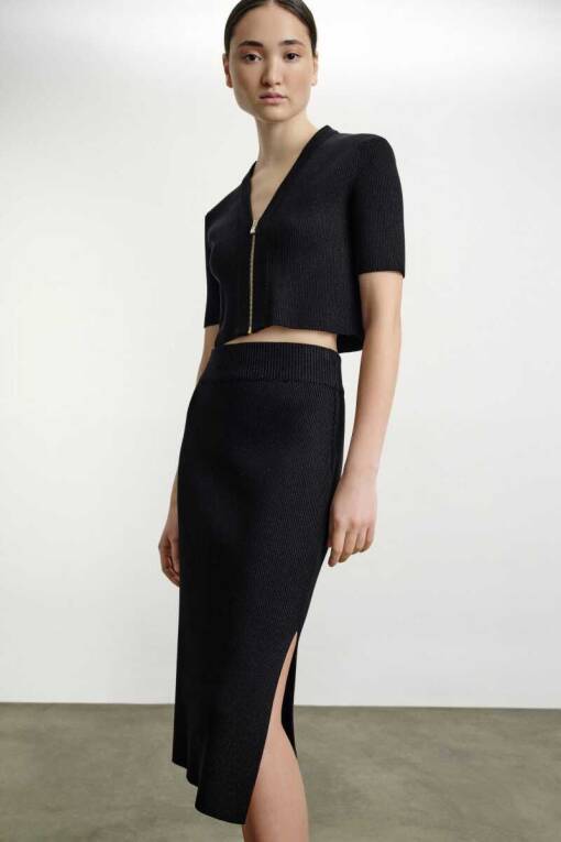 Black Midi Skirt with Slit Detail - 3