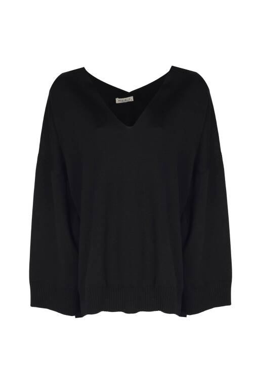 Black Sweater - 4