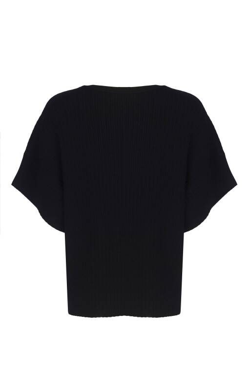 Black Sweater Sweater - 5