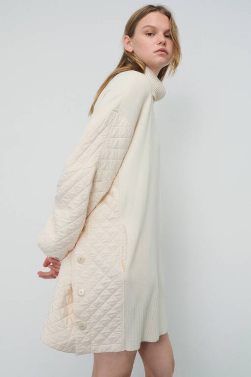 Off White Quilted Detail Turtleneck Poncho - 2