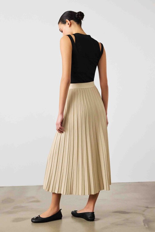 Pleated Beige Tricot Skirt - 2