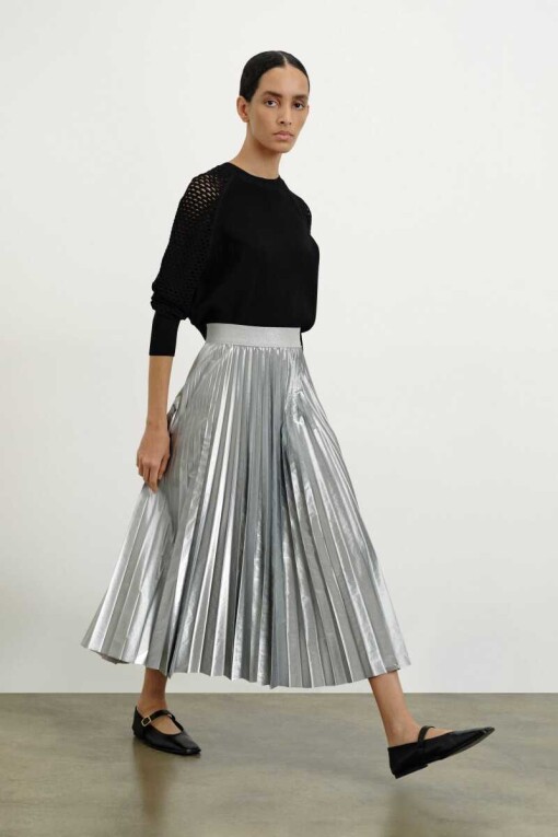 Pleated Metallic Gray Skirt - 3