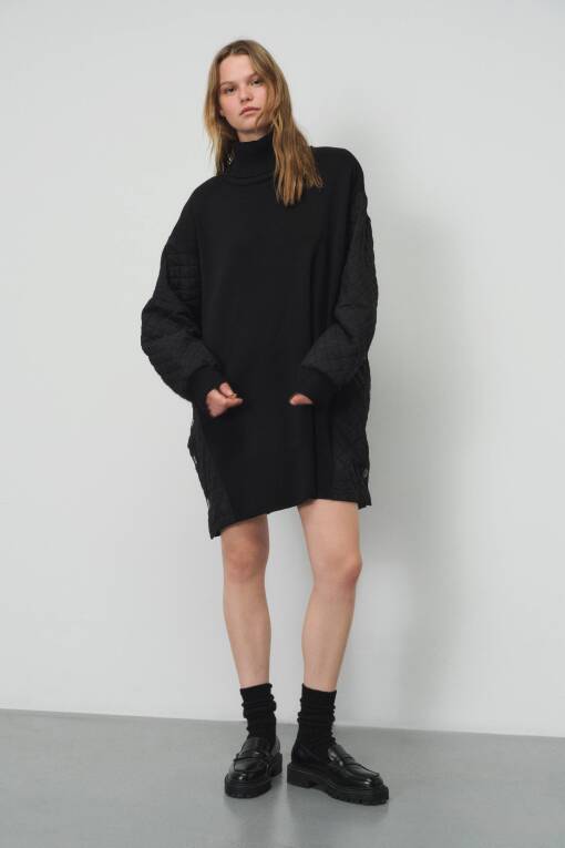 Quilted Detail Turtleneck Black Poncho - 1