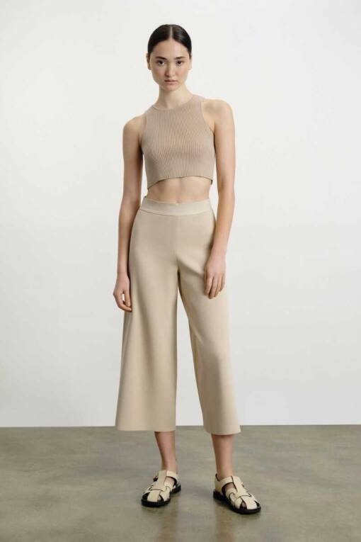 Short-leg Light Beige Pull-on Trousers - 1