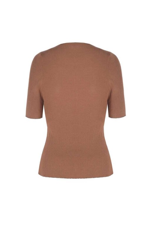 Short Sleeve V-Neck Camel Knit Sweater - 3