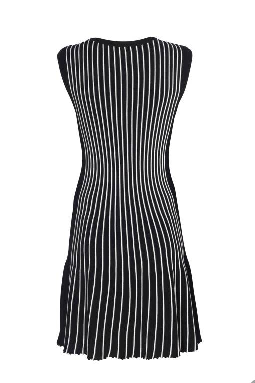 Sleeveless Black Sweater Dress - 5
