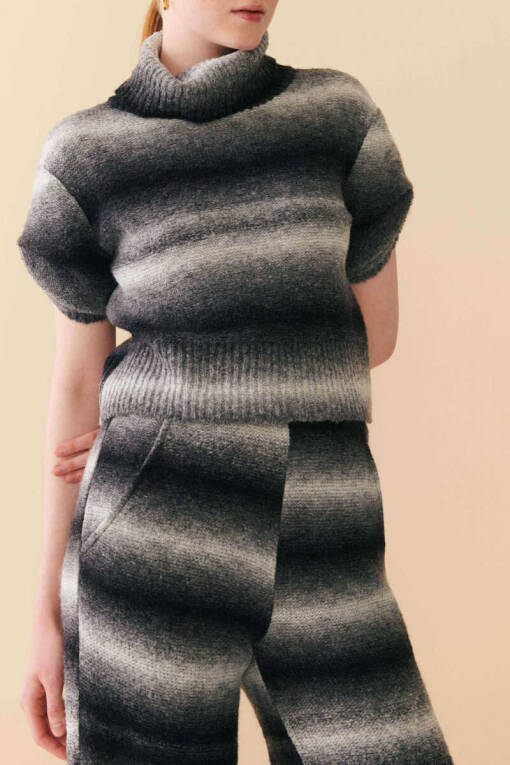 Turtleneck Short Sleeve Black Sweater - 1