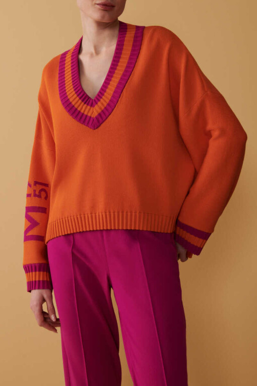 V-neck Orange Sweater 