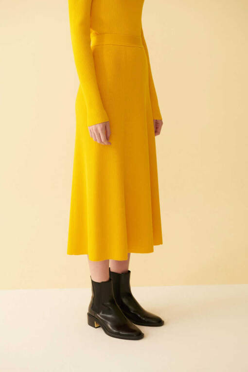 Yellow Skirt - 3