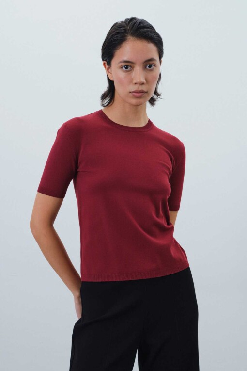 Short Sleeve Round Neck Burgundy Knit Women’s Sweater 