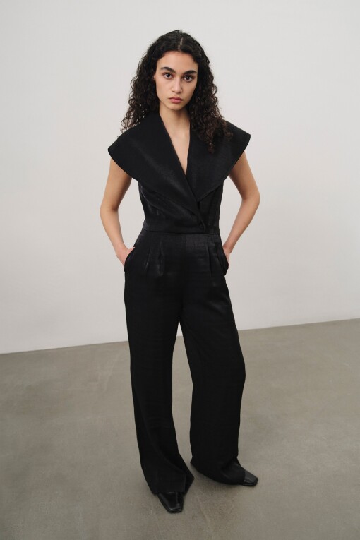 Sleeveless Jumpsuit in Black - 3