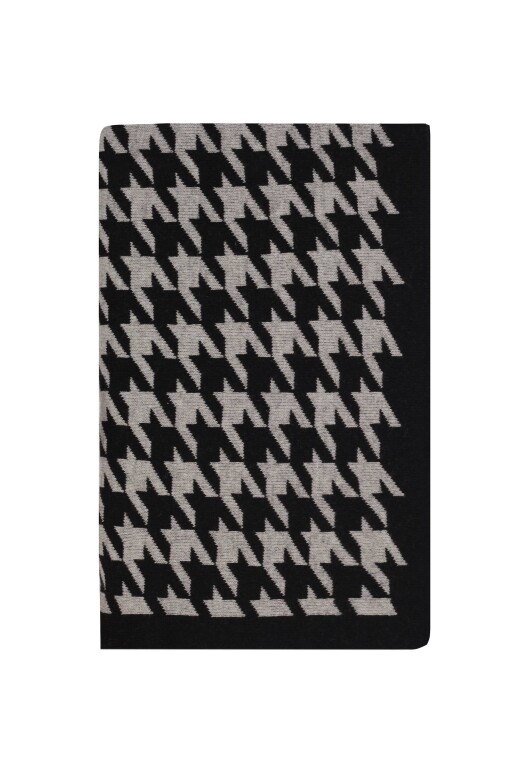 Blanket in Black and Gray 