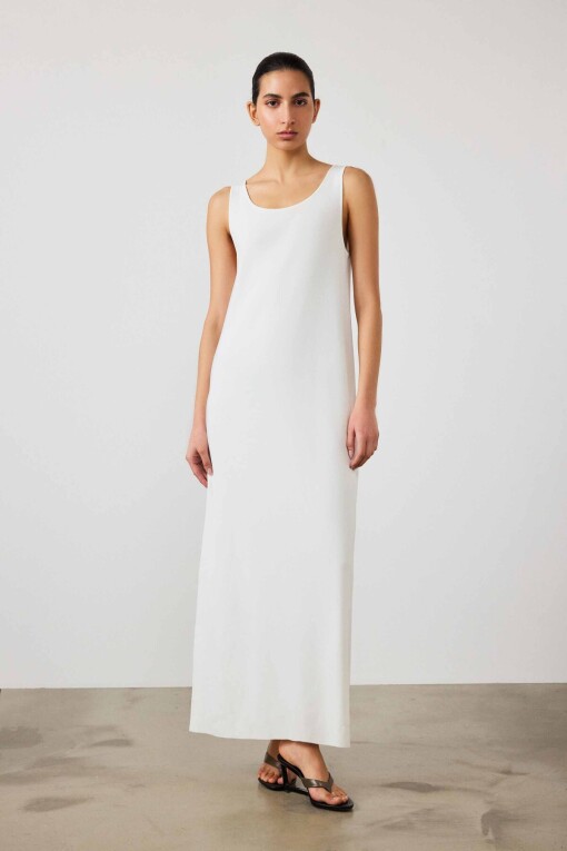 White Sleeveless U-Neck Long Dress 